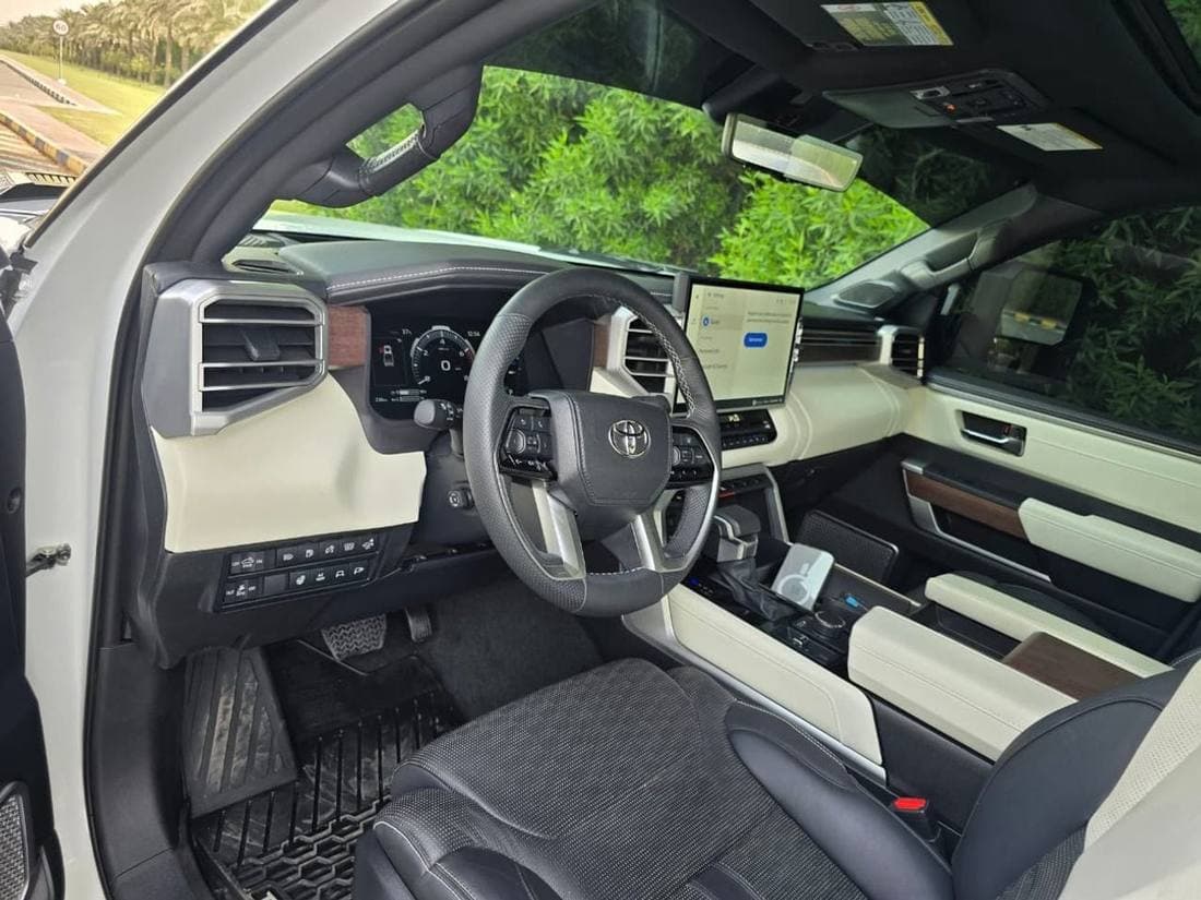 2023 Toyota Tundra thumbnail 8
