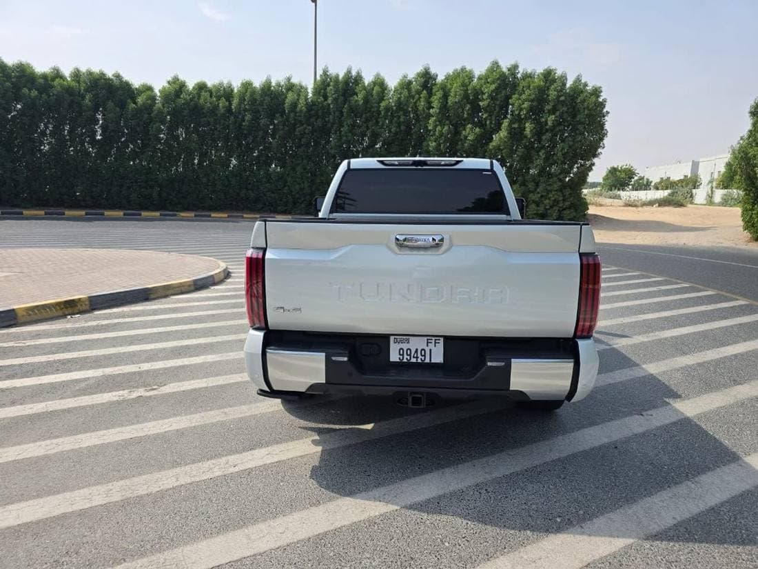 2023 Toyota Tundra thumbnail 7