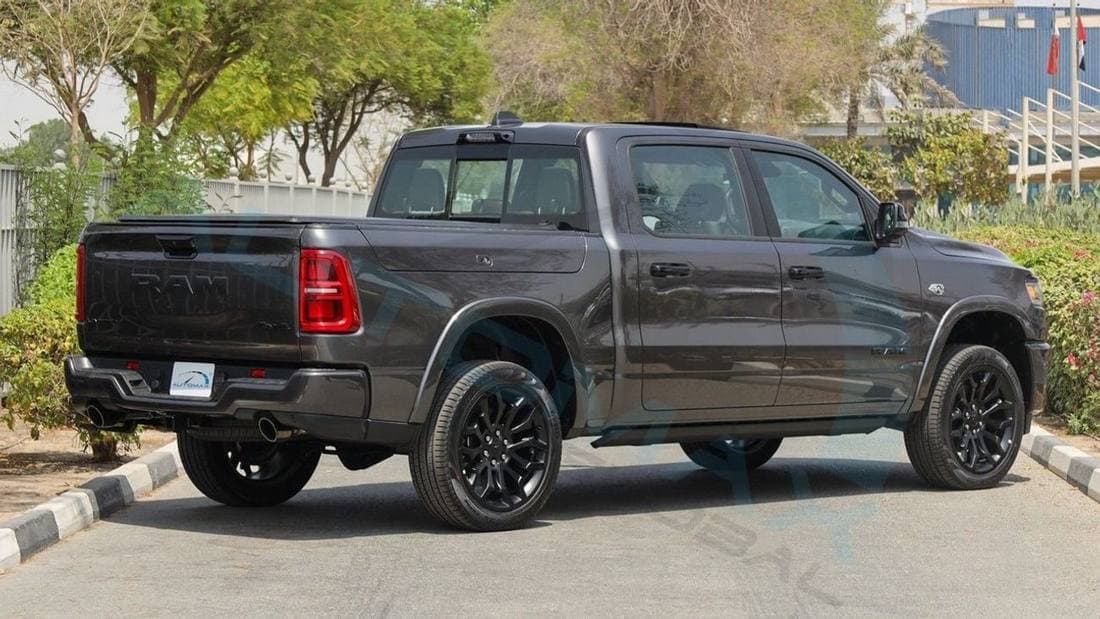 2026 RAM 1500 LIMITED thumbnail 8