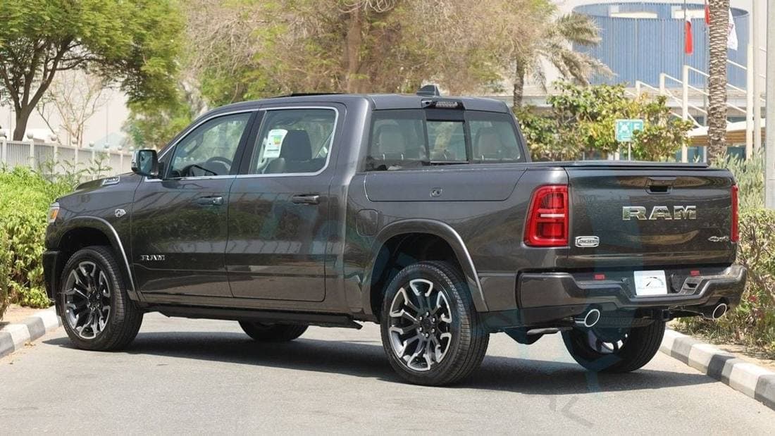 2026 RAM 1500 LIMITED thumbnail 6
