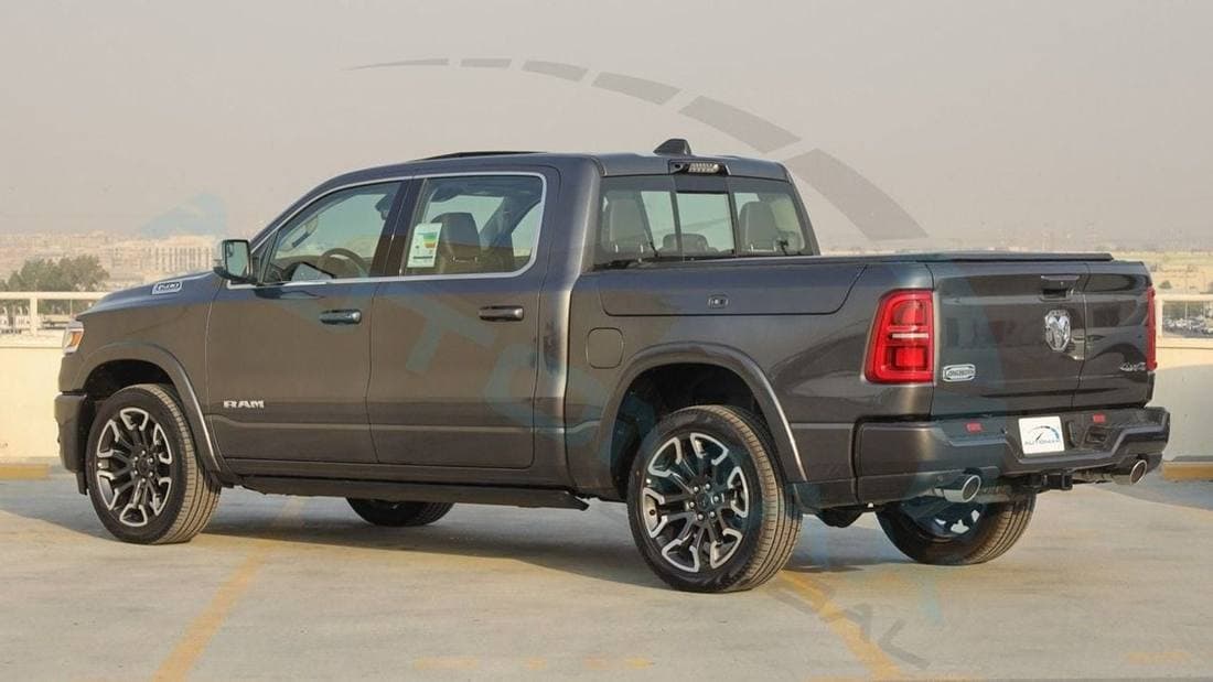 2026 RAM 1500 LIMITED thumbnail 5