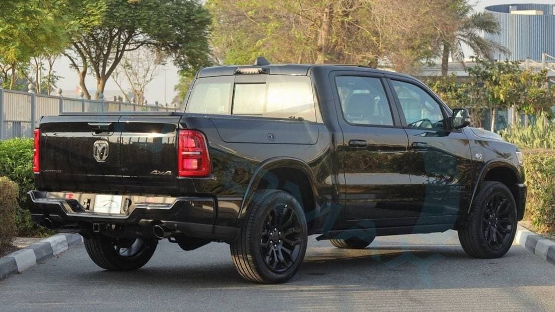 2026 RAM 1500 LIMITED thumbnail 7