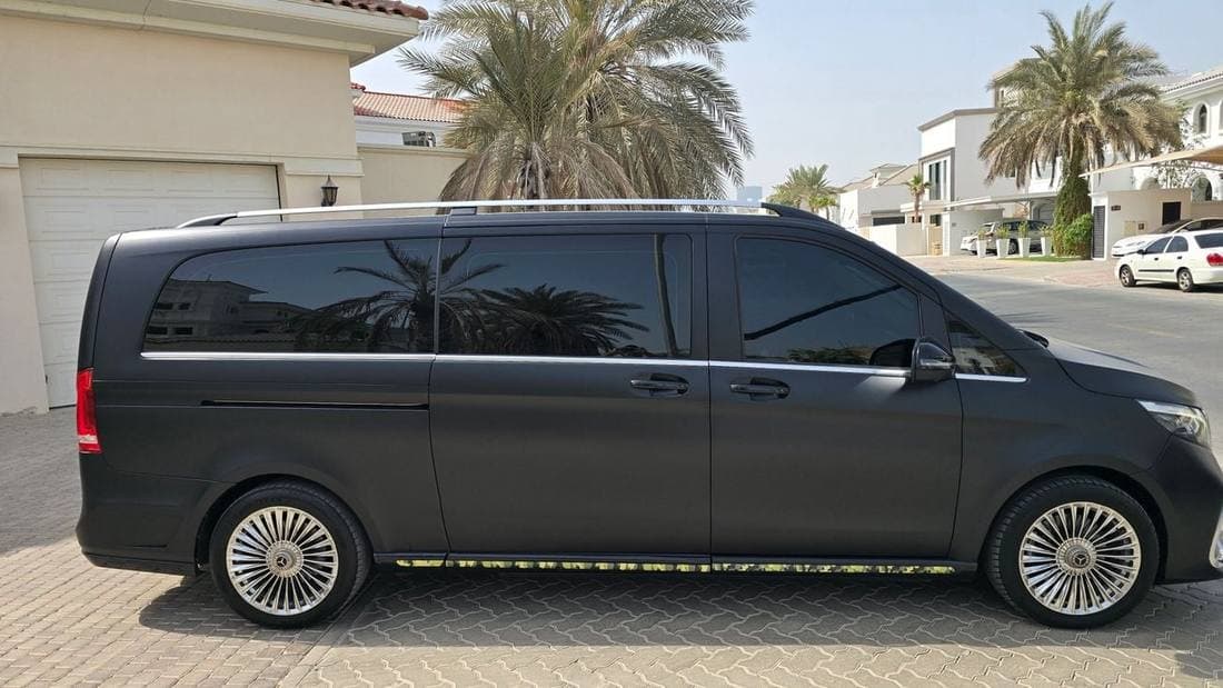 2024 Mercedes Benz V 250 LUXURY thumbnail 4