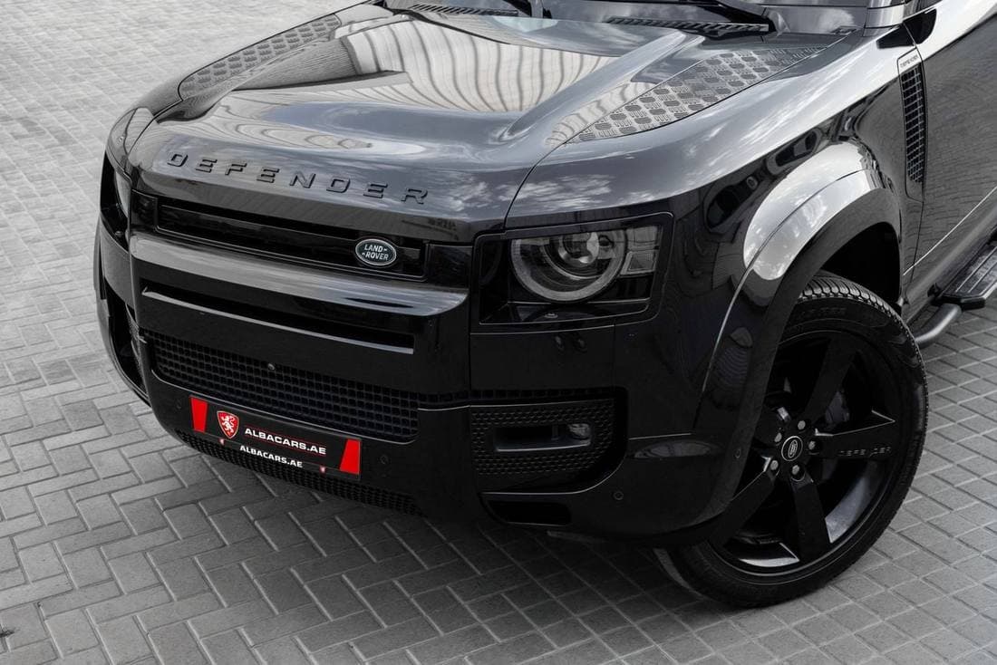 2023 Land Rover Defender thumbnail 7