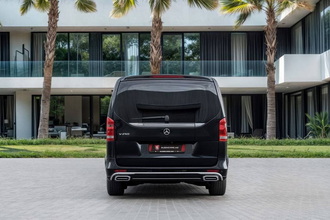 2023 Mercedes Benz V 250 thumbnail 5