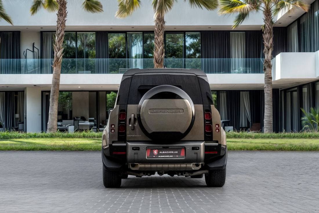 2025 Land Rover Defender thumbnail 5