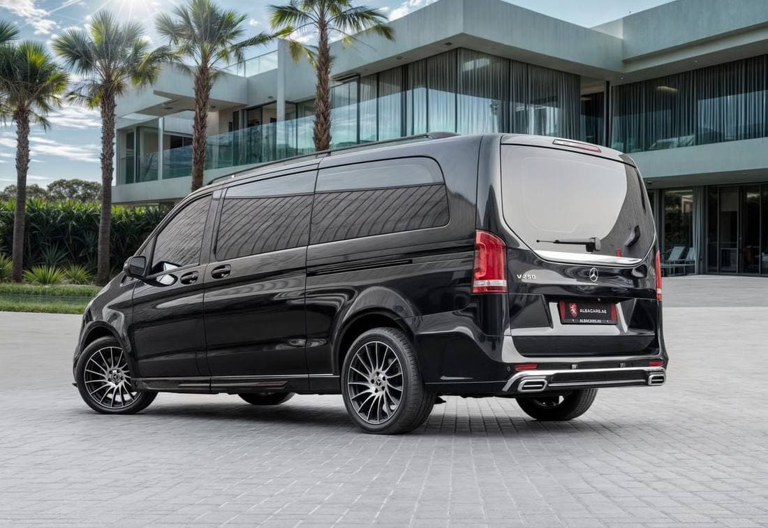 2023 Mercedes Benz V 250 thumbnail 3