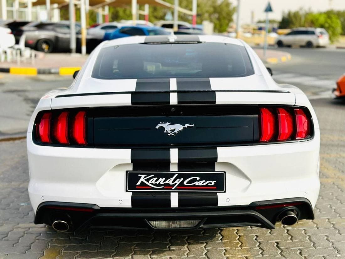 2022 Ford Mustang thumbnail 6