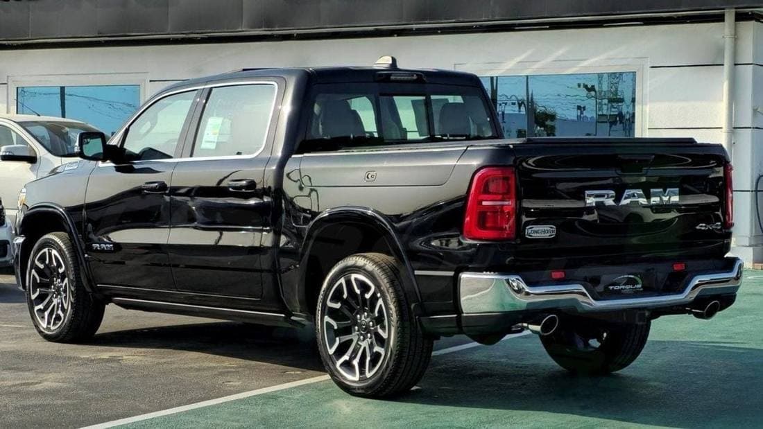2026 RAM 1500 Limited Longhorn Crew Cab Hurricane H.O 3.0TT thumbnail 5
