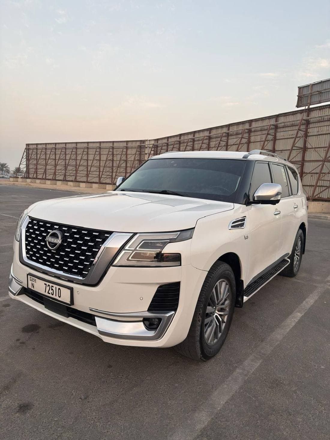 2021 Nissan Patrol LE PLATINUM CITY thumbnail 4