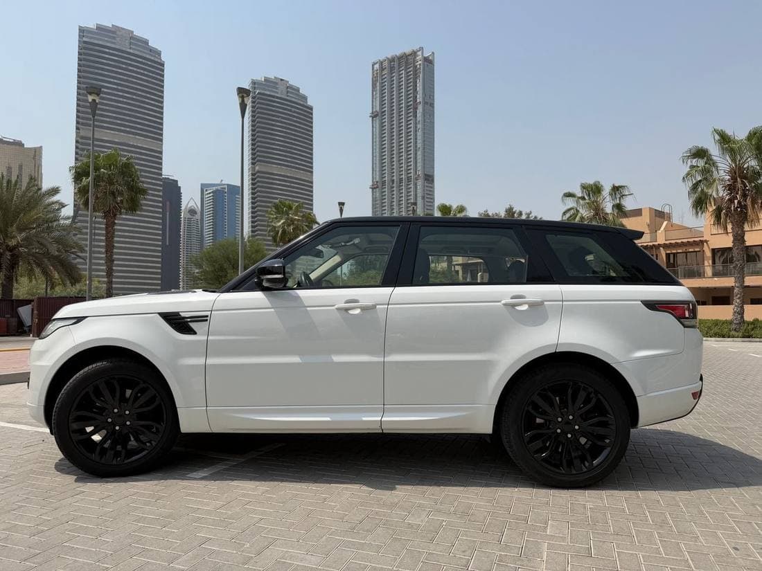 2014 Land Rover Range Rover Sport HSE thumbnail 4