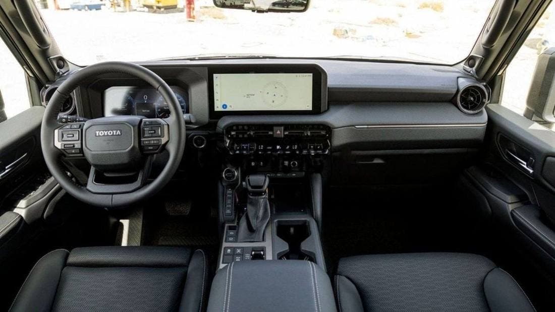 2025 Toyota Prado VXR thumbnail 7