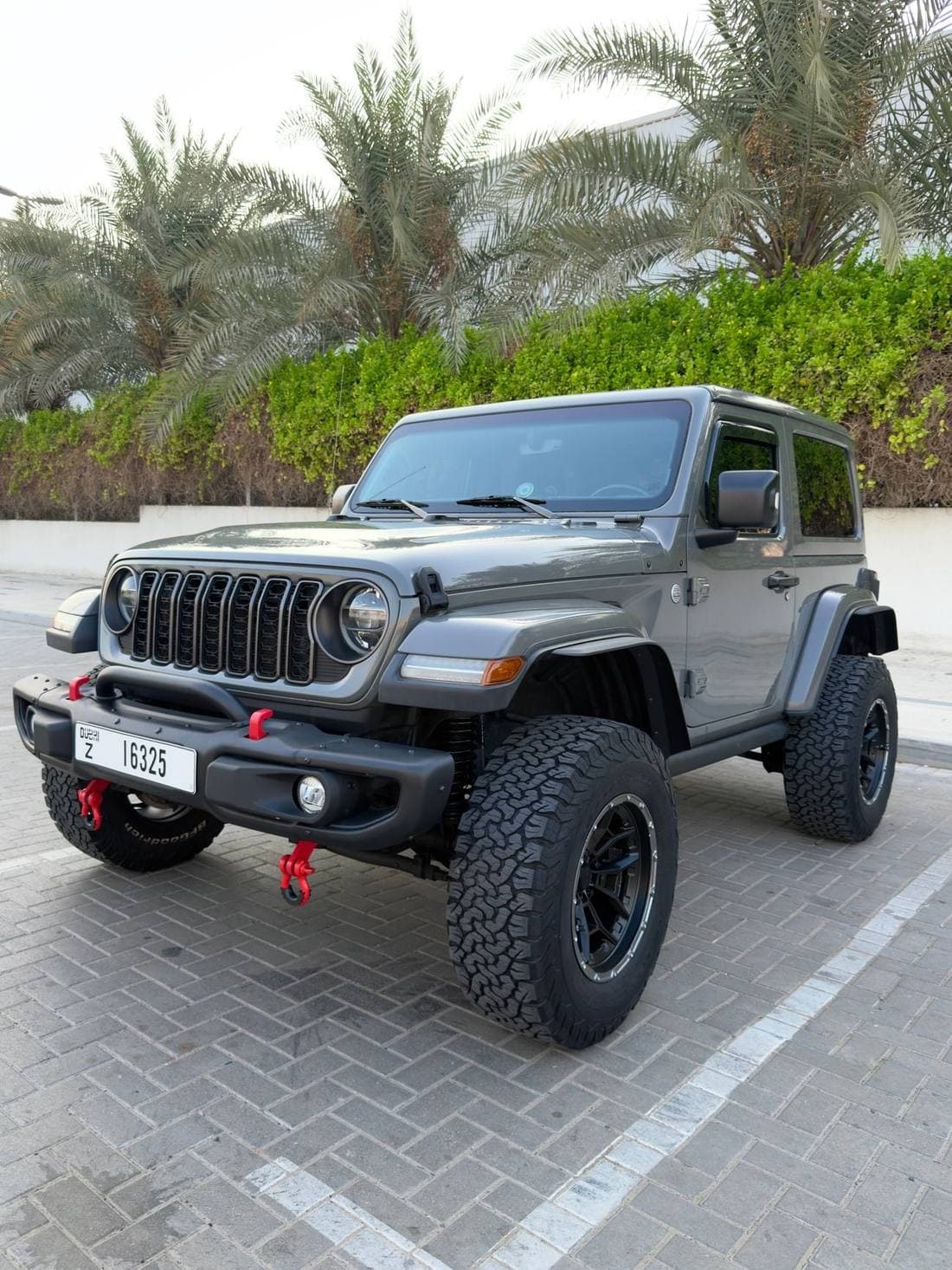 2021 Jeep Wrangler SAHARA thumbnail 3
