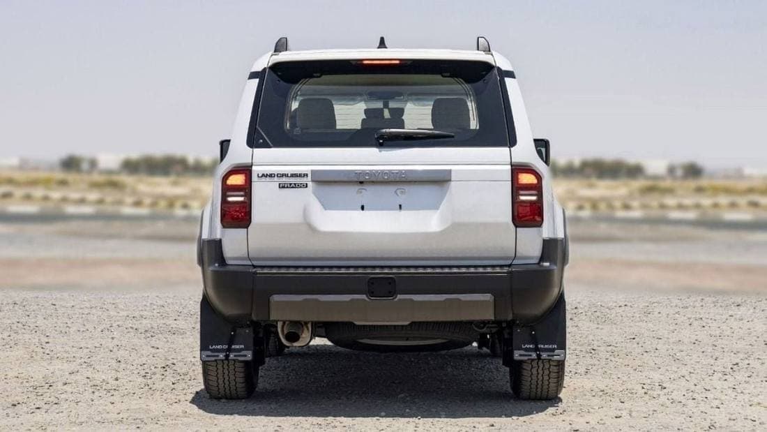 2025 Toyota Prado TXR thumbnail 4