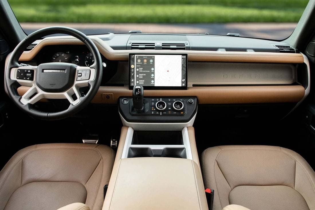 2025 Land Rover Defender thumbnail 8