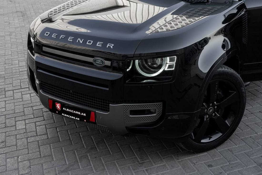 2025 Land Rover Defender thumbnail 7
