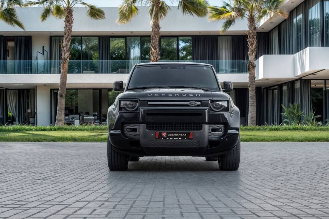 2025 Land Rover Defender thumbnail 4