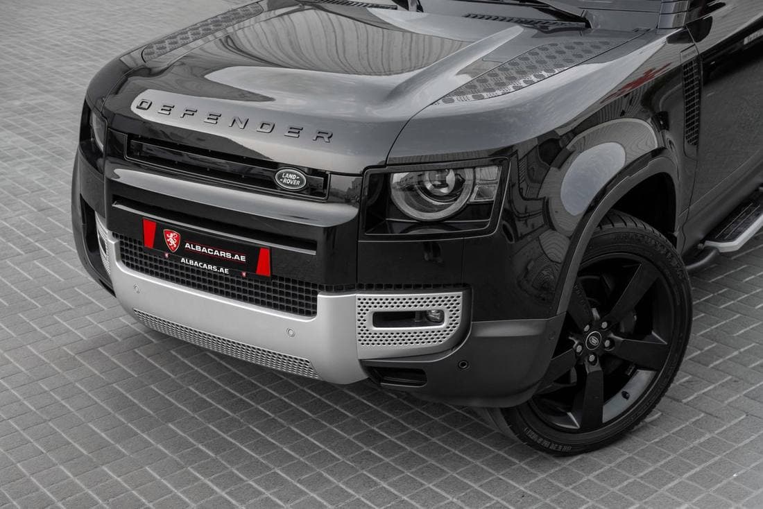 2023 Land Rover Defender 130 SE P400 thumbnail 7