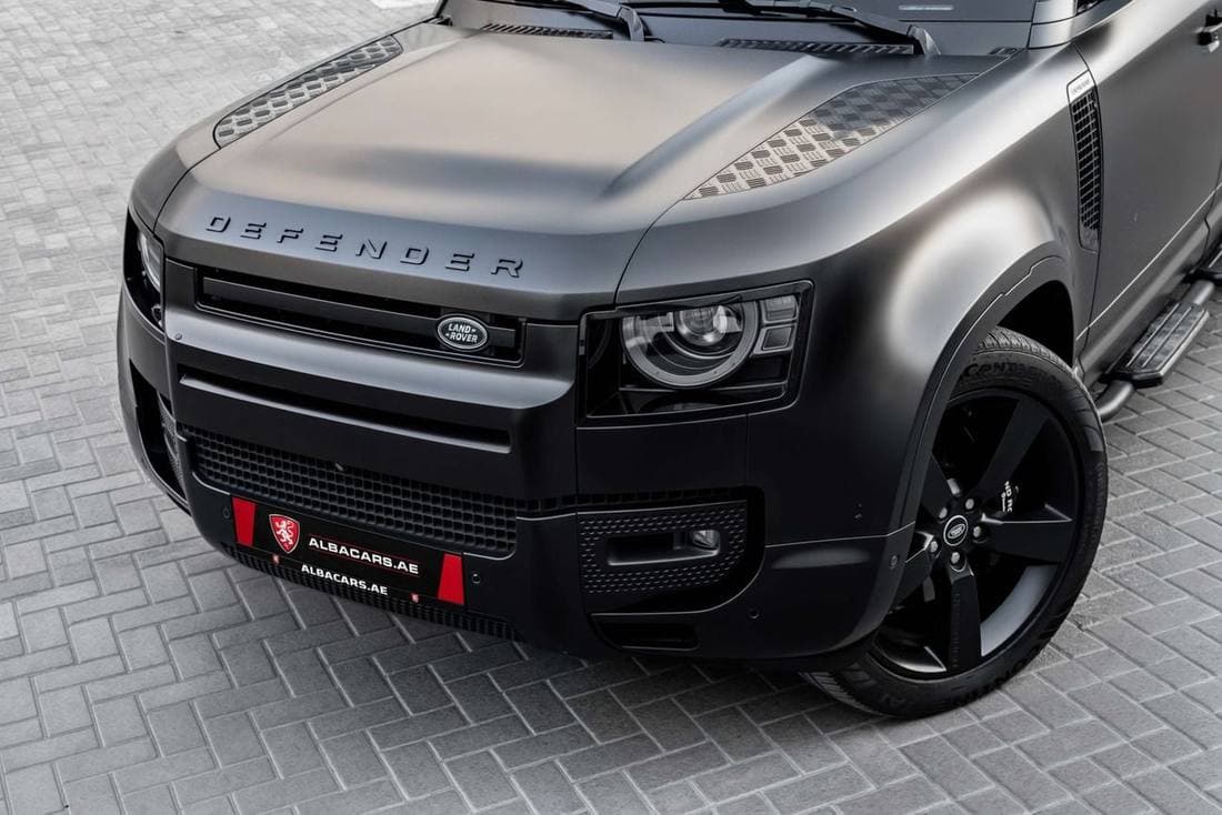 2025 Land Rover Defender thumbnail 7