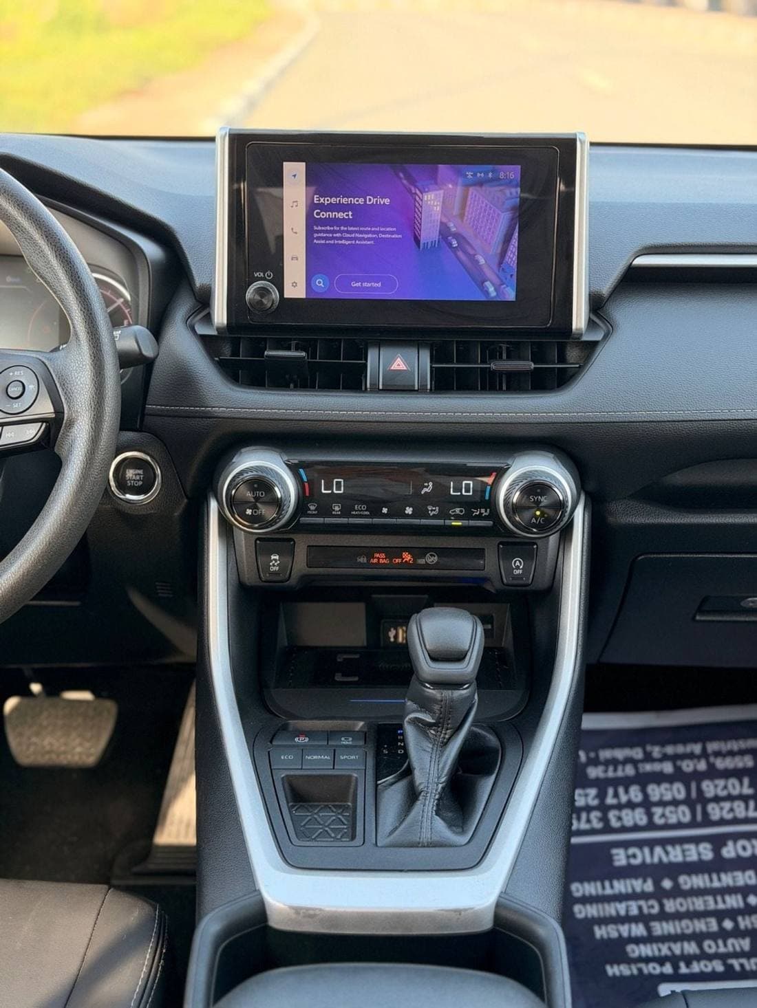 2023 Toyota RAV4 XLE thumbnail 5