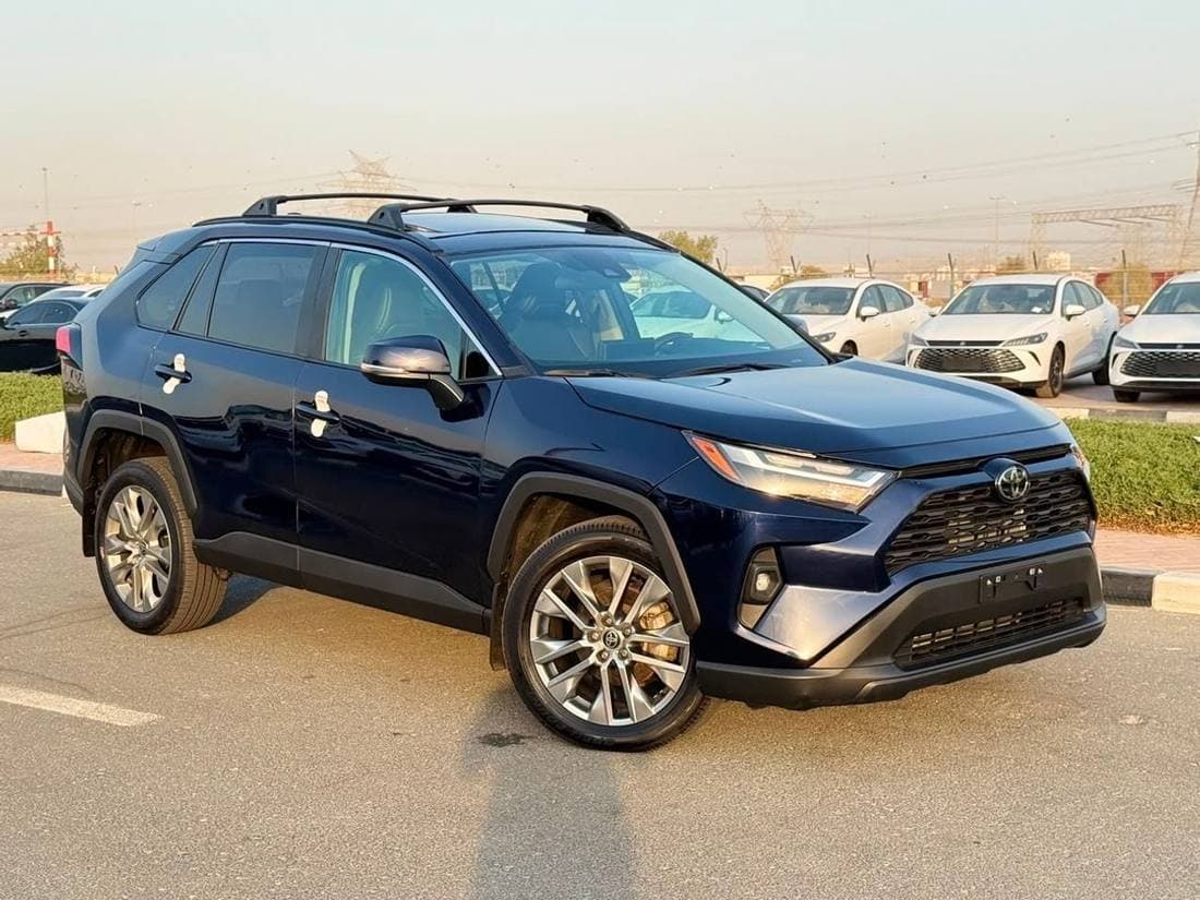 2025 Toyota RAV4 XLE