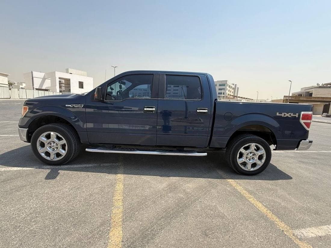 2013 Ford F 150 XLT CREW CAB CHROME PACK thumbnail 8