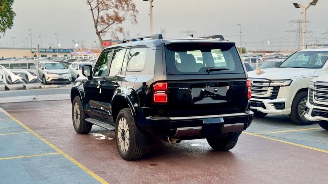 2026 Toyota Prado LUXURY V SPL thumbnail 5