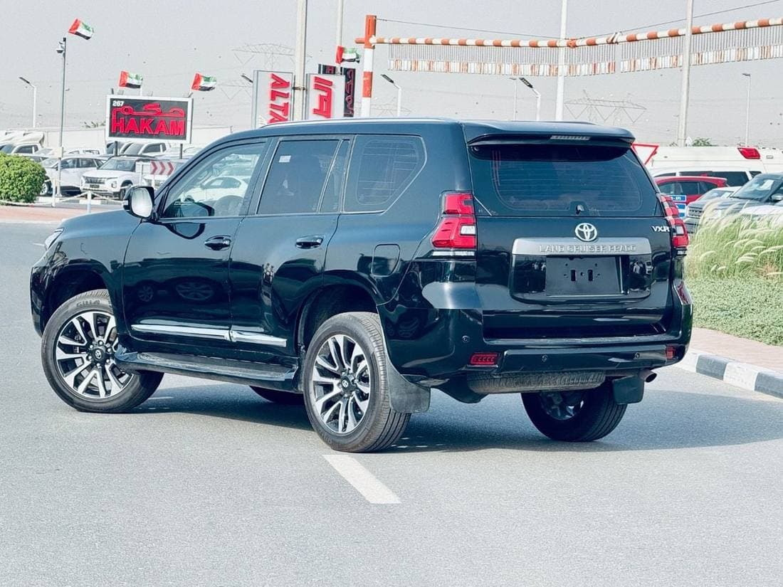 2018 Toyota Prado VXR thumbnail 4