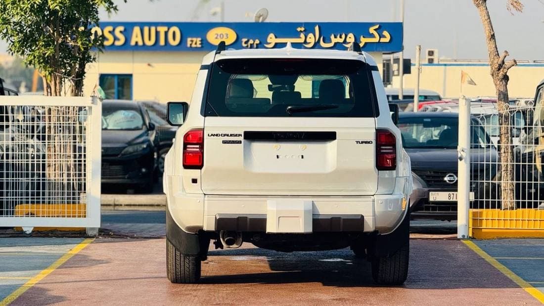 2026 Toyota Prado LUXURY V SPL thumbnail 4