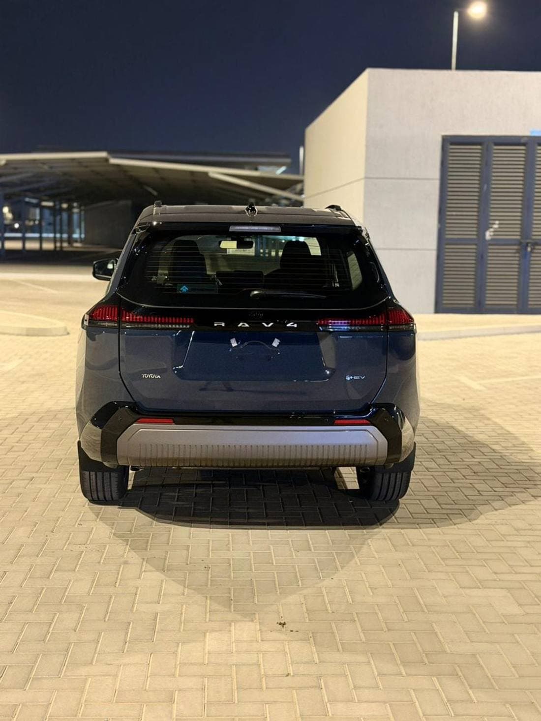 2026 Toyota RAV4 VXR HEV thumbnail 7