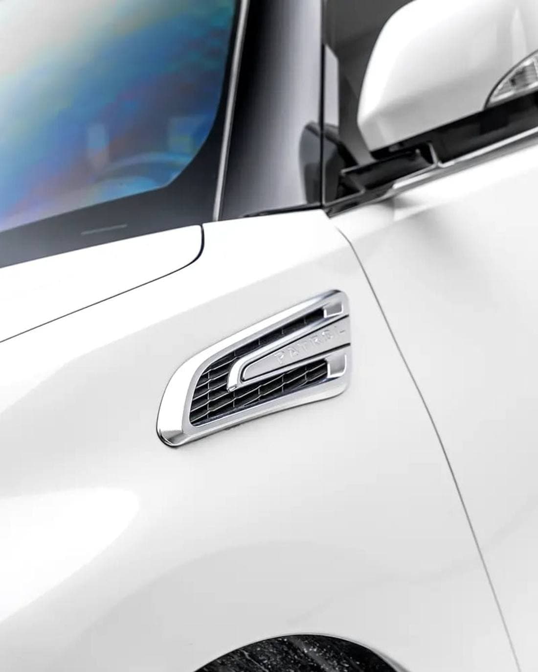 2024 Nissan Patrol SE T2 thumbnail 5