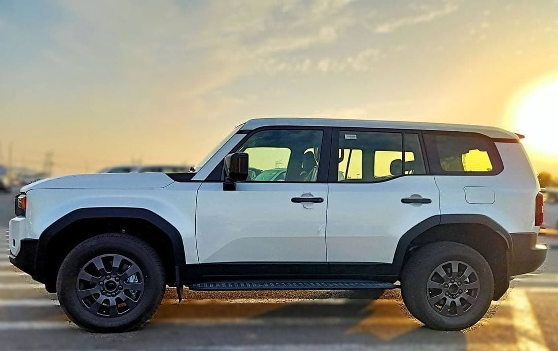 2026 Toyota Prado ADVENTURE thumbnail 5