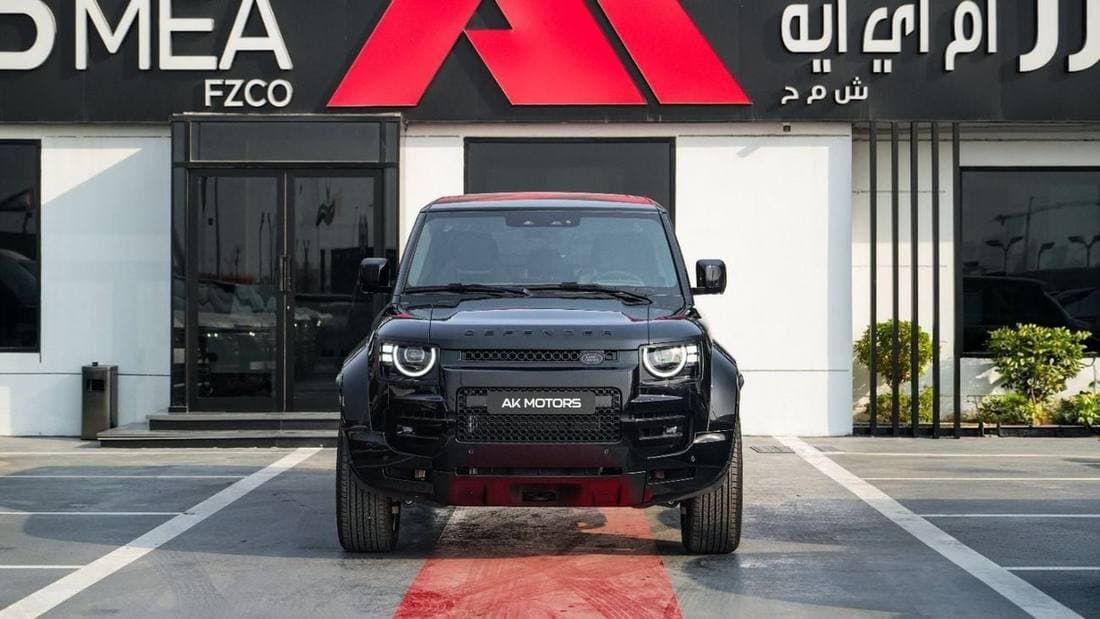2026 Land Rover Defender Black Black OCTA P635 2026MY Export Only thumbnail 2