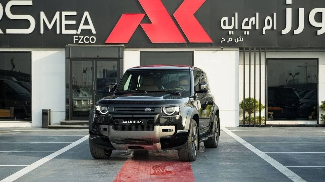 2026 Land Rover Defender Ultimate Edition P525 V8 5.0 Black 2026MY Export thumbnail 3