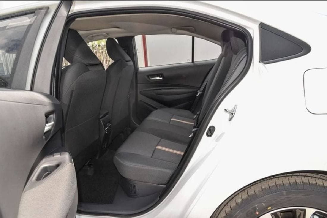 2025 Hyundai Elantra SMART thumbnail 8