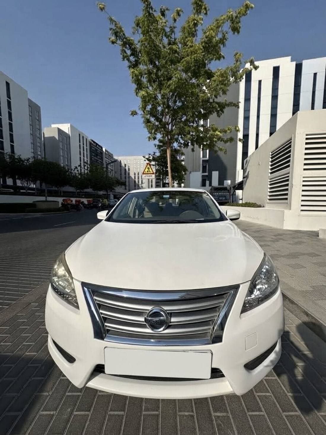 2015 Nissan Sentra S thumbnail 2