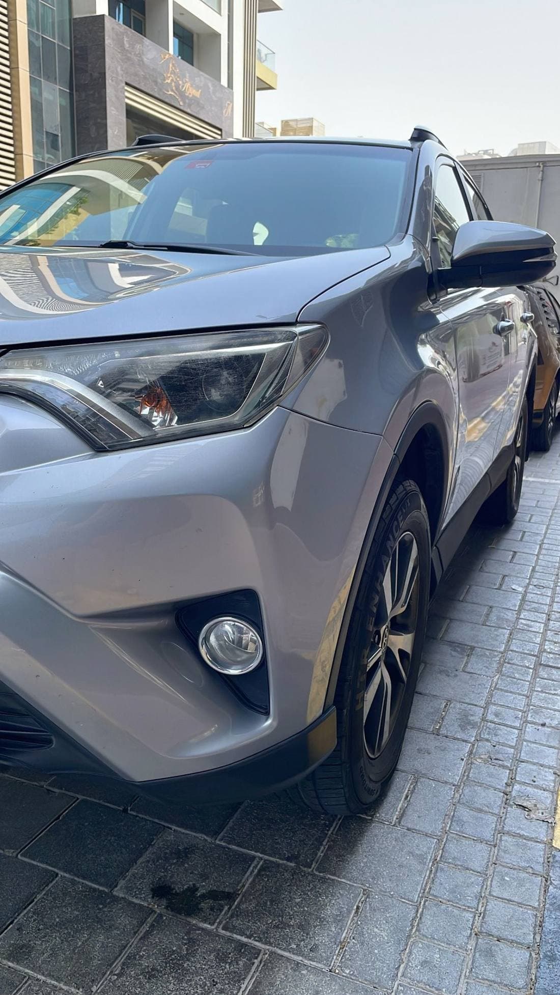 2018 Toyota RAV4 EX thumbnail 7