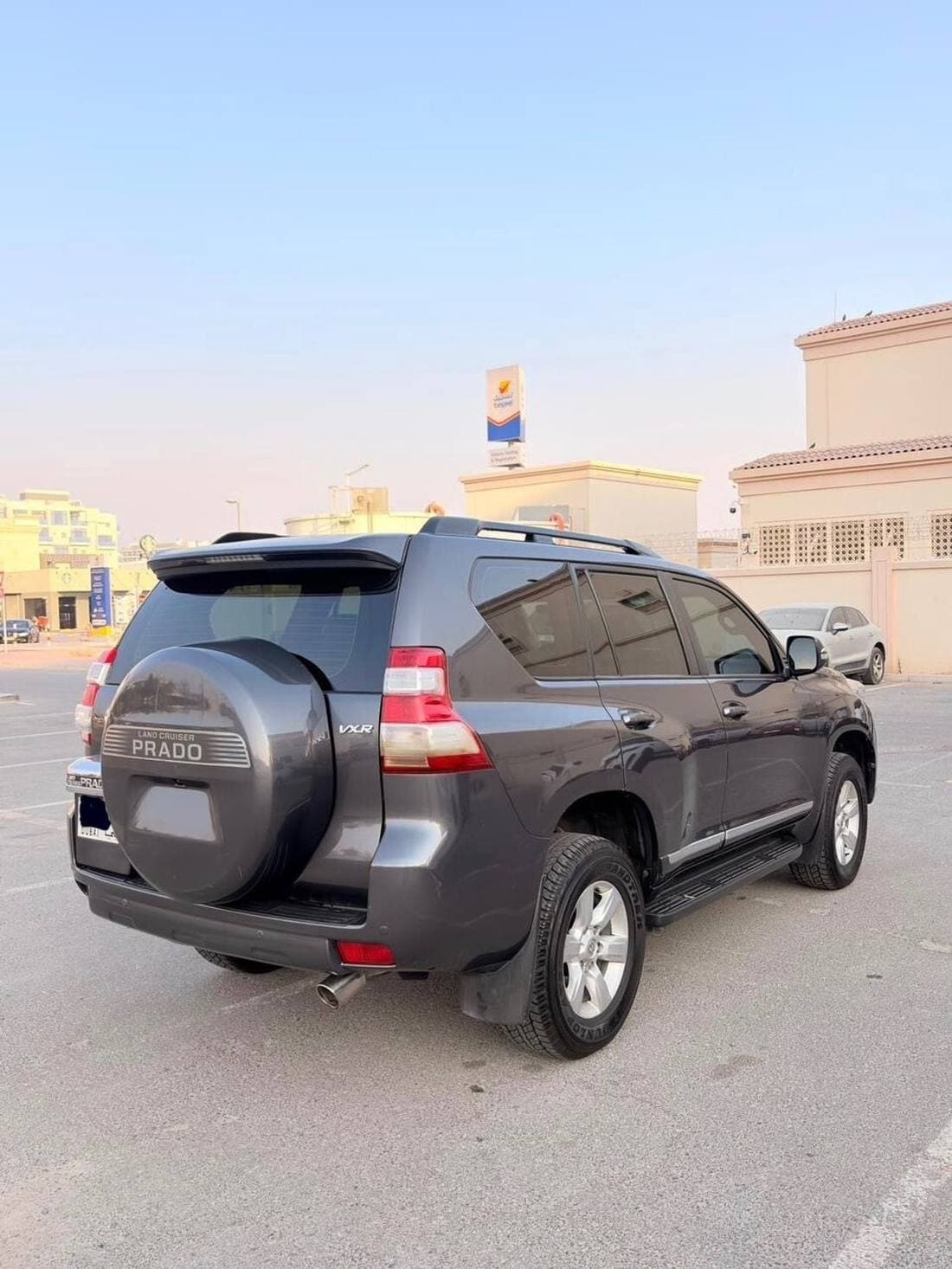 2015 Toyota Prado VXR thumbnail 8