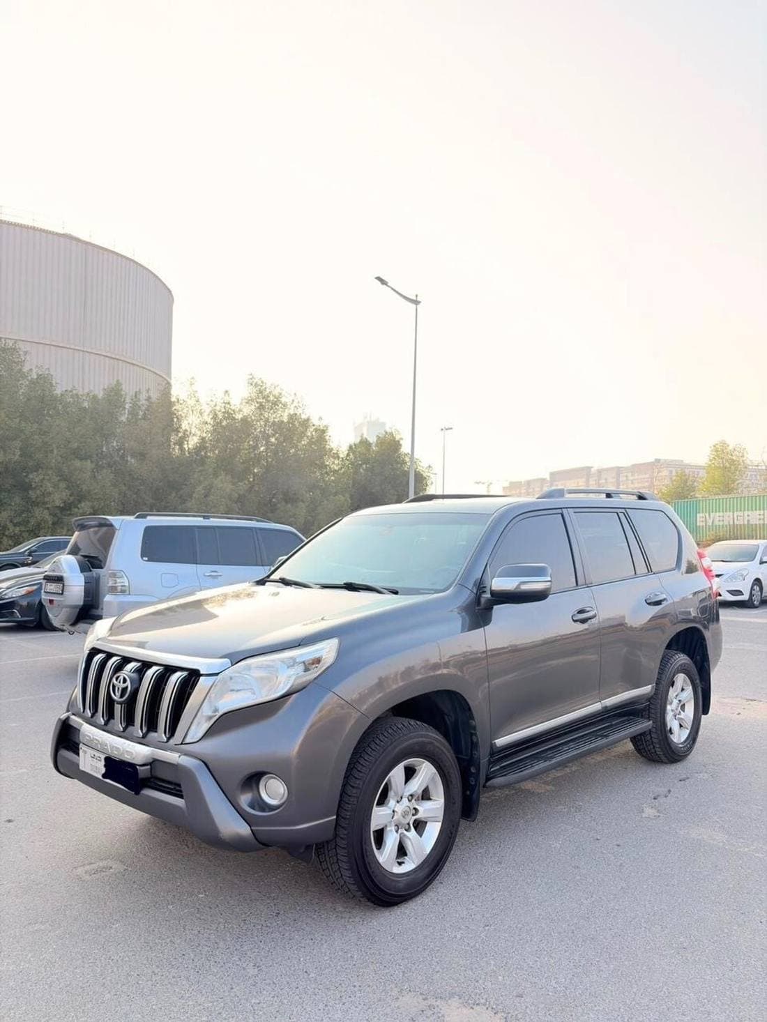 2015 Toyota Prado VXR thumbnail 2
