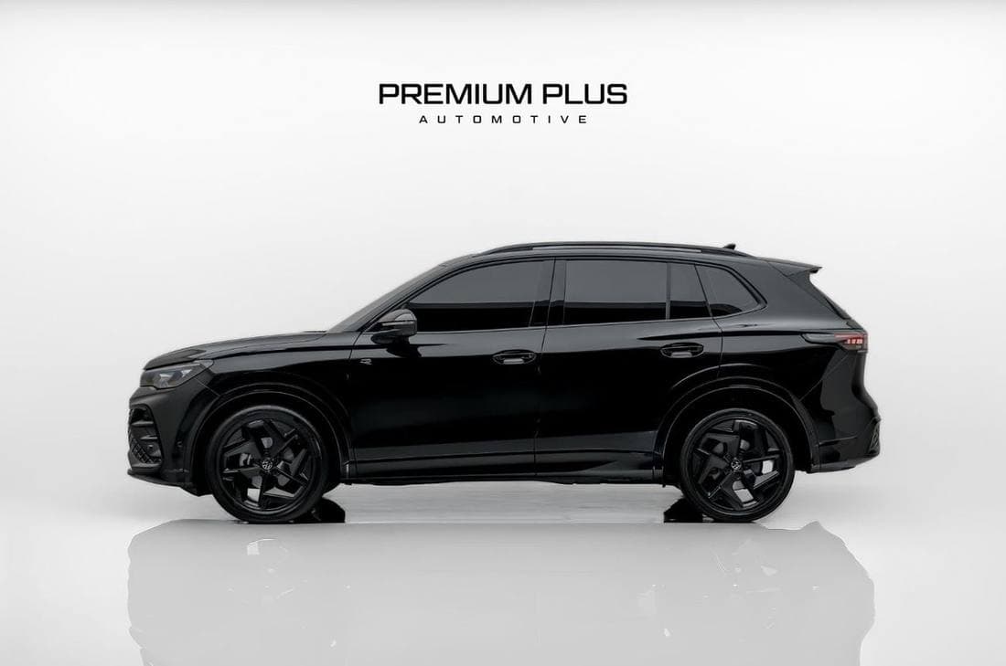 2025 Volkswagen Tiguan R LINE thumbnail 5