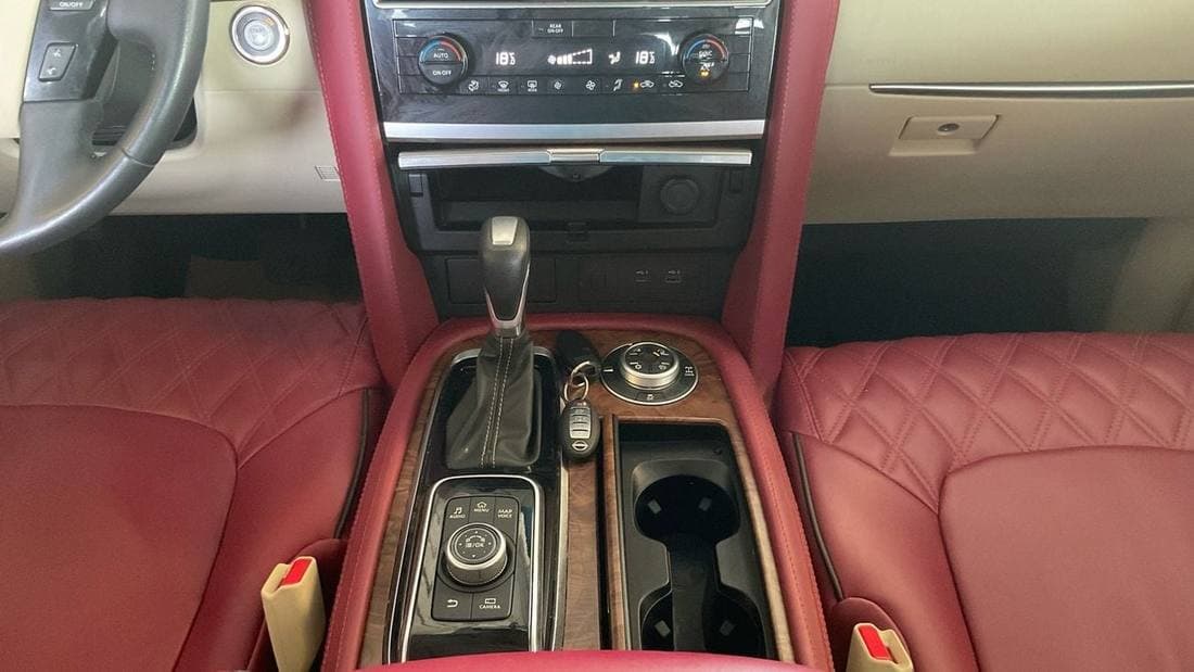 2023 Nissan Patrol SE T2 thumbnail 5