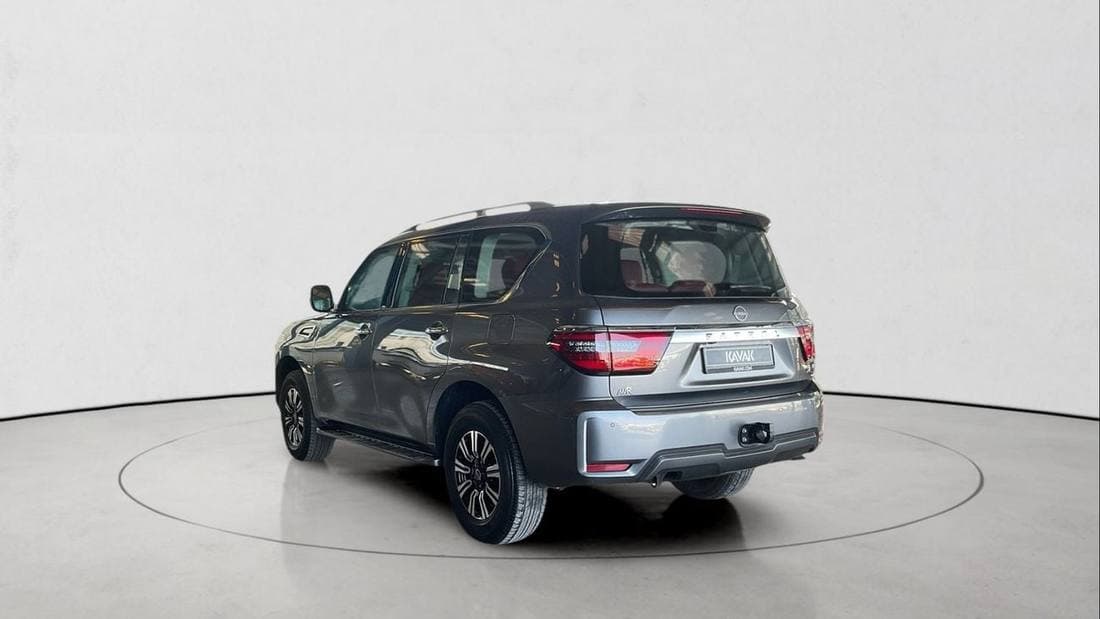 2023 Nissan Patrol SE T2 thumbnail 7