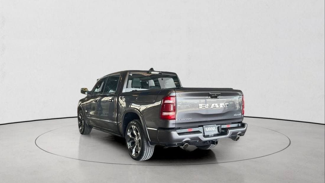 2023 RAM 1500 LIMITED CREW thumbnail 7