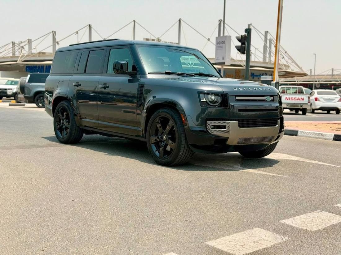 2025 Land Rover Defender P400 thumbnail 3