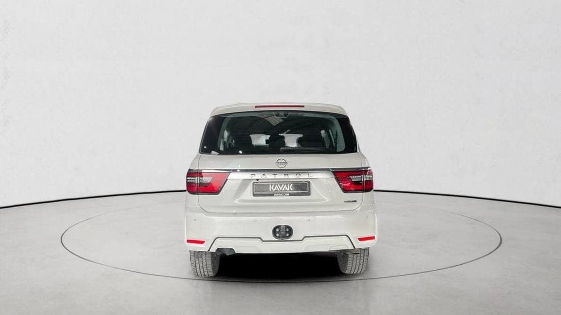 2022 Nissan Patrol LE T1 thumbnail 2