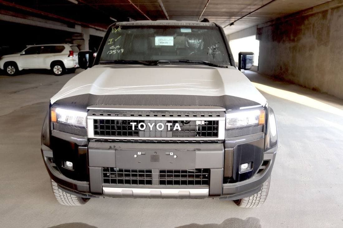 2026 Toyota Prado PRADO thumbnail 2