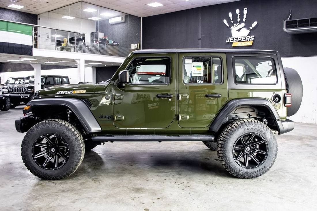 2024 Jeep Wrangler SPORT thumbnail 5