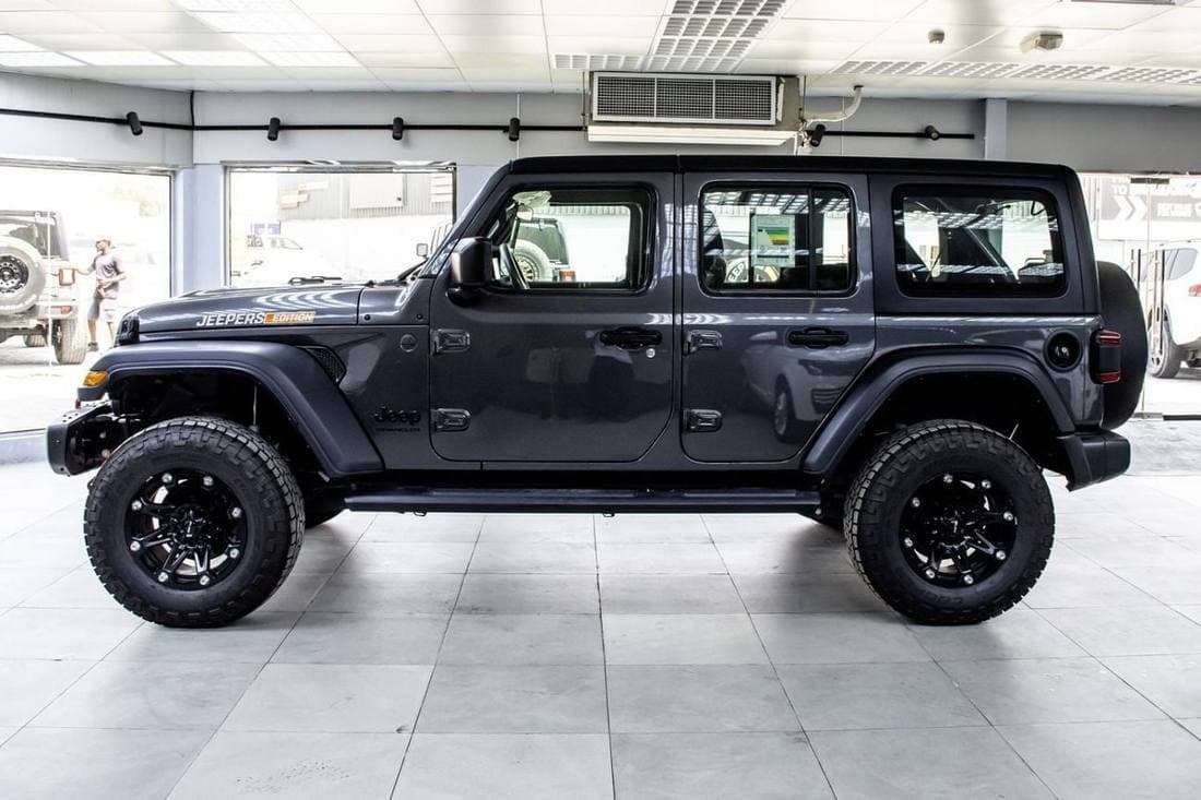 2024 Jeep Wrangler SPORT thumbnail 5