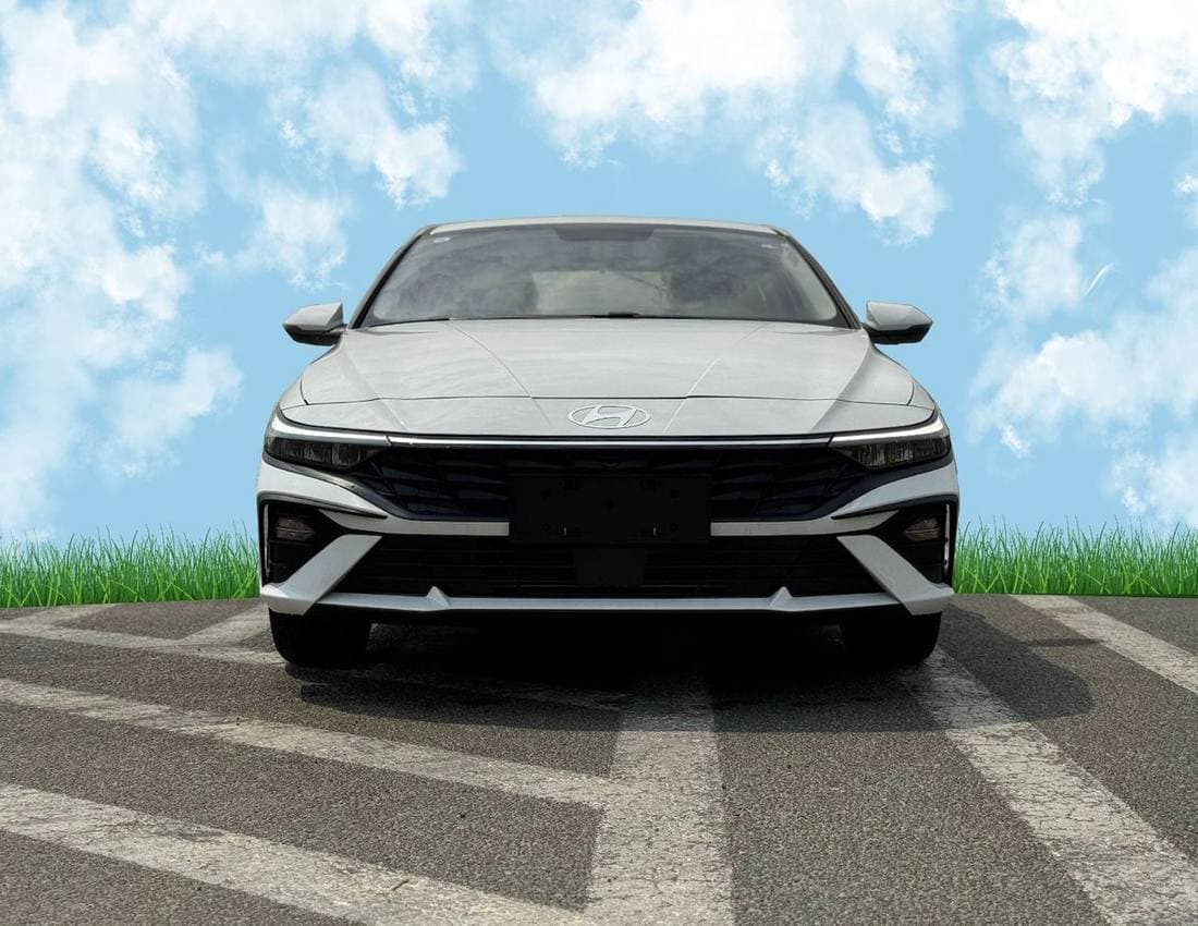 2025 Hyundai Elantra COMFORT thumbnail 2