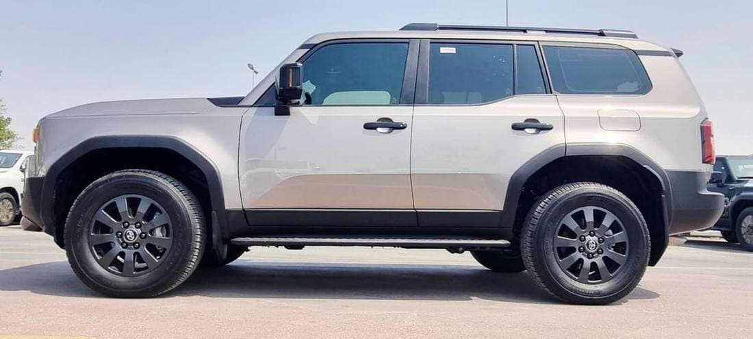 2026 Toyota Prado ADVENTURE thumbnail 3
